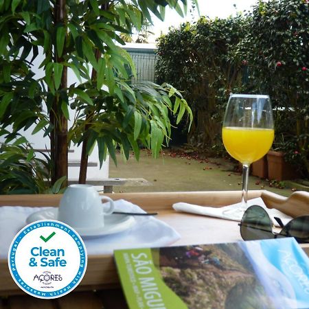 Azores Holidays House -B&B - Suites - Self Check-In Keyboard Понта-Делгада Екстер'єр фото