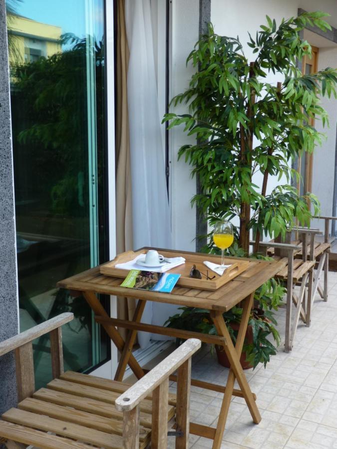 Azores Holidays House -B&B - Suites - Self Check-In Keyboard Понта-Делгада Екстер'єр фото