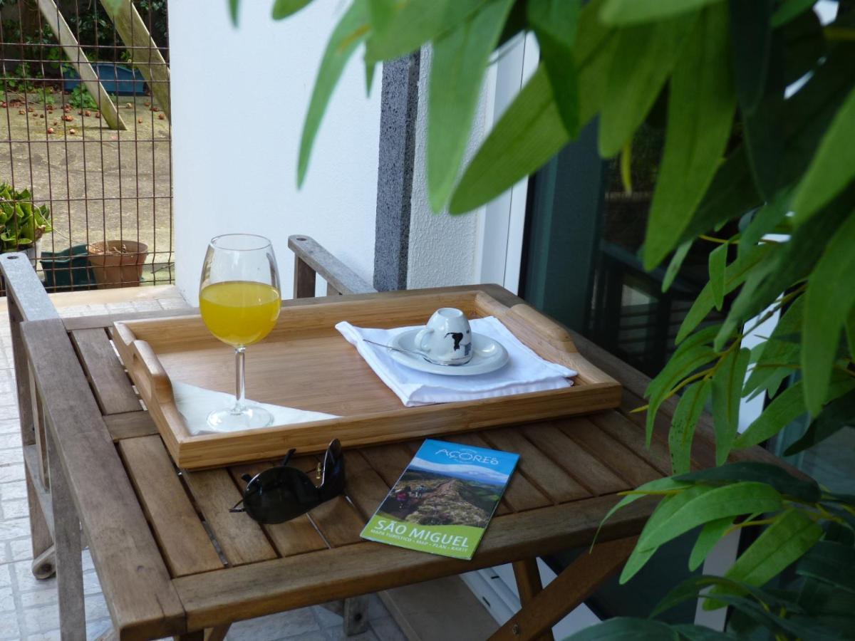 Azores Holidays House -B&B - Suites - Self Check-In Keyboard Понта-Делгада Екстер'єр фото