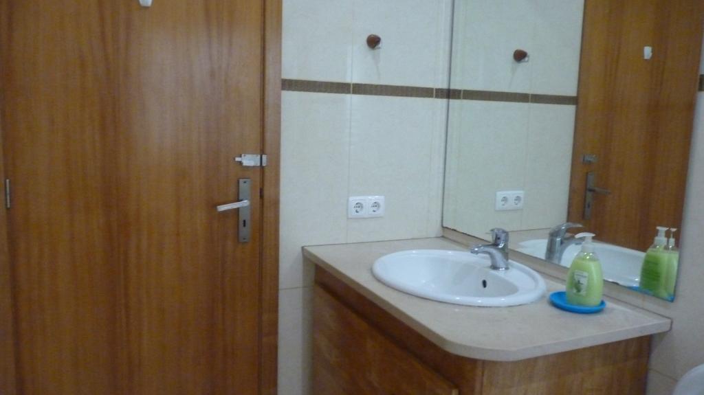 Azores Holidays House -B&B - Suites - Self Check-In Keyboard Понта-Делгада Екстер'єр фото